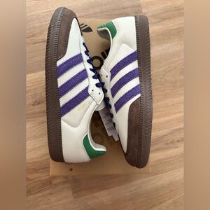 Adidas Sambas Women size 8